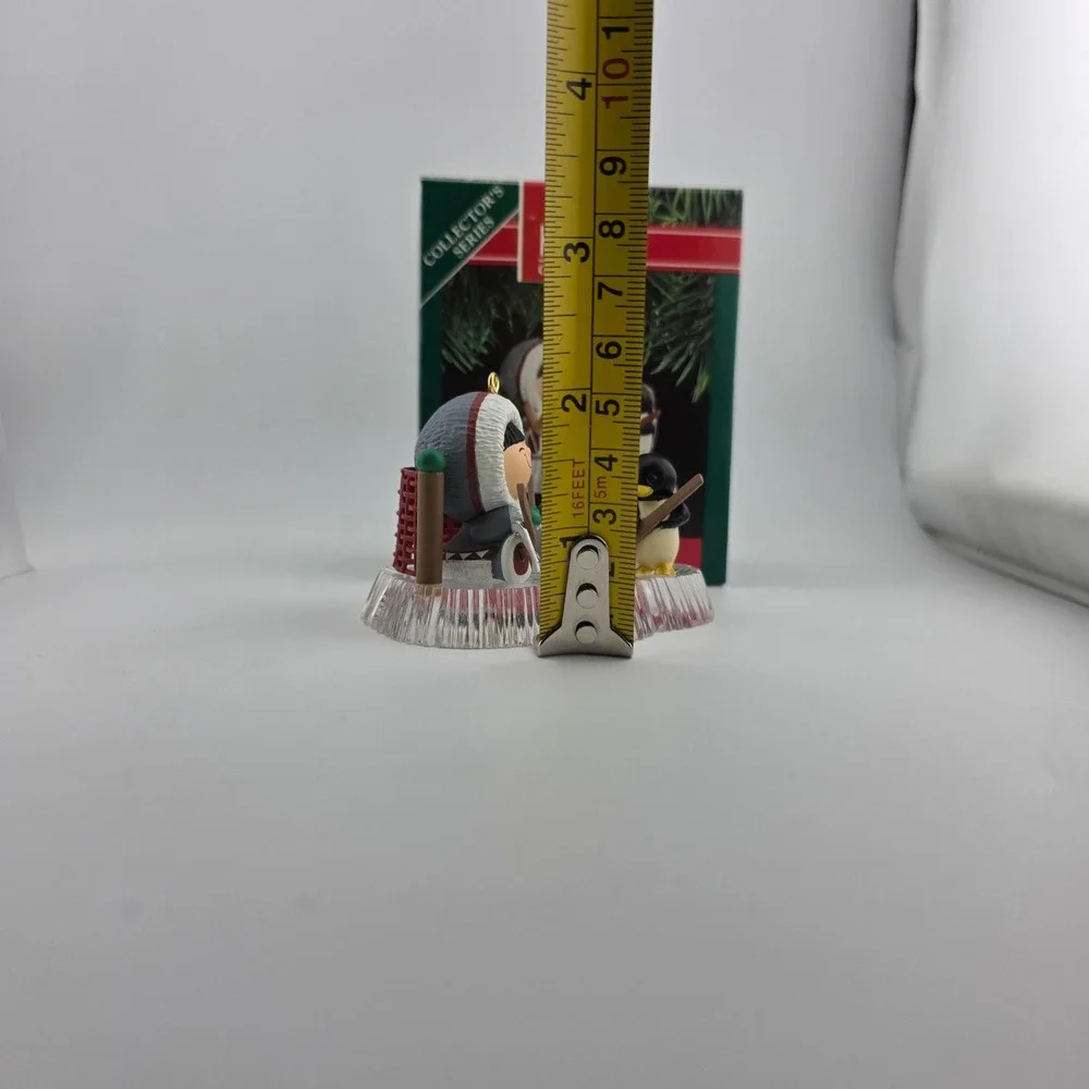 Hallmark 1991 Frosty Friends 12th in Series Keepsake Christmas Ornament With Box